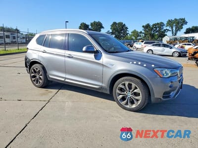 Czwarte zdjęcie samochodu z boku: 2015 BMW X3 XDRIVE28D VIN:5UXWY3C53F0E95932 - miniatura