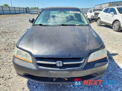 Piąte zdjęcie samochodu w środku: 2000 HONDA ACCORD EX VIN:1HGCG5662YA151866 - miniatura