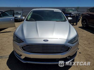 Piąte zdjęcie samochodu w środku: 2018 FORD FUSION SE HYBRID VIN:3FA6P0LU7JR124441 - miniatura