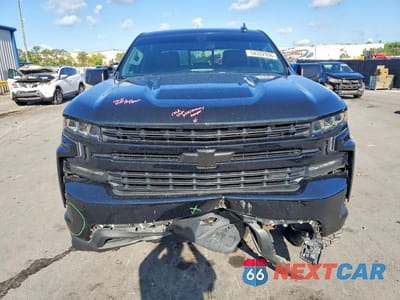 Piąte zdjęcie samochodu w środku: 2019 CHEVROLET SILVERADO K1500 LT TRAIL BOSS VIN:3GCPYFEDXKG304344 - miniatura