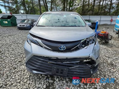 Piąte zdjęcie samochodu w środku: 2025 TOYOTA SIENNA LE VIN:5TDBRKECXSS268339 - miniatura