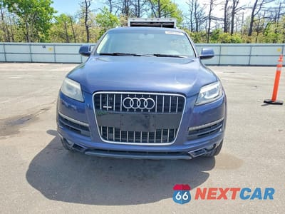 Piąte zdjęcie samochodu w środku: 2013 AUDI Q7 PREMIUM PLUS VIN:WA1LGAFE1DD000972 - miniatura