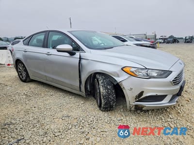 Czwarte zdjęcie samochodu z boku: 2017 FORD FUSION SE VIN:3FA6P0HDXHR343851 - miniatura