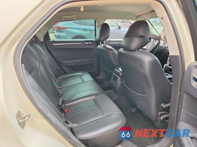 Zdjęcie 10 z 12 samochodu: 2010 CHRYSLER 300 TOURING VIN:2C3CA5CVXAH319325 - miniatura