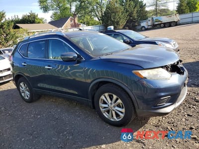 Czwarte zdjęcie samochodu z boku: 2015 NISSAN ROGUE SV VIN:KNMAT2MT5FP548667 - miniatura