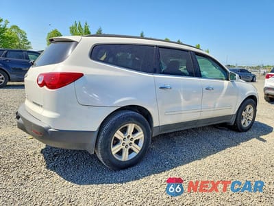Trzecie zdjęcie samochodu z tyłu: 2011 CHEVROLET TRAVERSE LT VIN:1GNKVJED5BJ331060 - miniatura