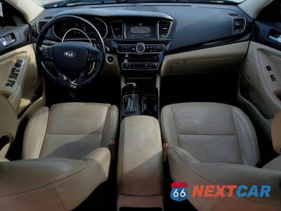 Zdjęcie 8 z 13 samochodu: 2014 KIA CADENZA PREMIUM VIN:KNALN4D75E5125077 - miniatura