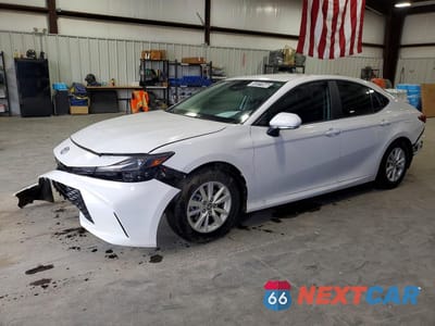 2025 TOYOTA CAMRY LE 4T1DAACK3SU191227 - główne zdjęcie licytacji z USA - miniatura