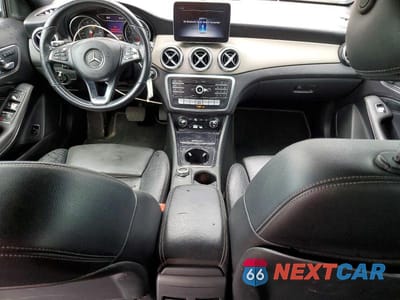 Zdjęcie 8 z 13 samochodu: 2019 MERCEDES-BENZ GLA 250 VIN:WDCTG4EB6KJ575298 - miniatura