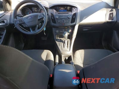 Zdjęcie 8 z 12 samochodu: 2017 FORD FOCUS SE VIN:1FADP3F27HL302117 - miniatura