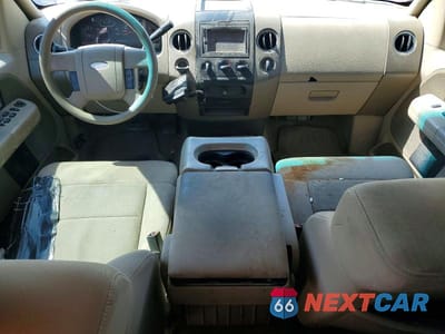 Zdjęcie 8 z 12 samochodu: 2005 FORD F150 VIN:1FTRX12W75NB33262 - miniatura