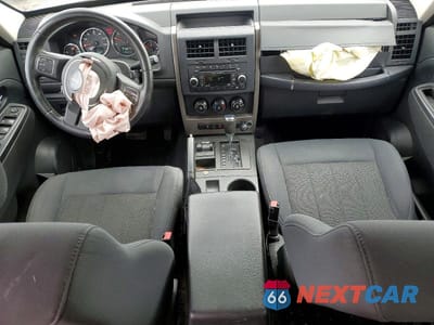 Zdjęcie 8 z 13 samochodu: 2012 JEEP LIBERTY SPORT VIN:1C4PJMAKXCW158754 - miniatura