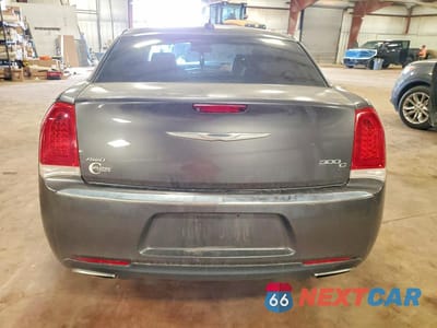 Zdjęcie 6 z 12 samochodu: 2015 CHRYSLER 300C VIN:2C3CCAKG9FH749859 - miniatura