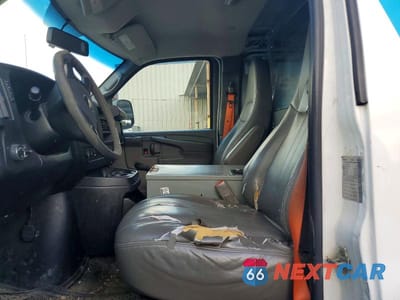 Zdjęcie 7 z 13 samochodu: 2013 CHEVROLET EXPRESS G2500 VIN:1GCWGFCA4D1903104 - miniatura