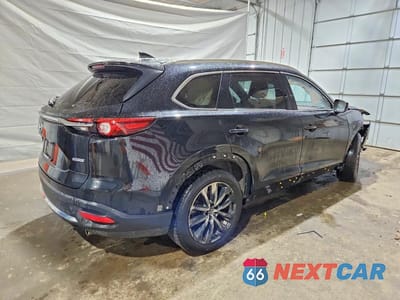 Trzecie zdjęcie samochodu z tyłu: 2016 MAZDA CX-9 SIGNATURE VIN:JM3TCBEY6G0111314 - miniatura