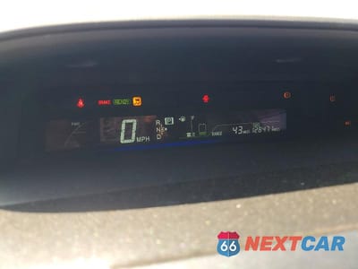 Zdjęcie 9 z 12 samochodu: 2013 TOYOTA PRIUS V THREE VIN:JTDZN3EU8D3218276 - miniatura