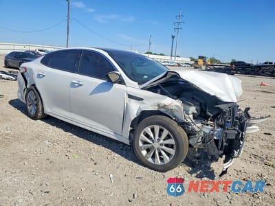 Czwarte zdjęcie samochodu z boku: 2017 KIA OPTIMA EX VIN:5XXGU4L31HG173827 - miniatura