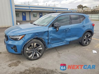 2023 VOLVO XC40 ULTIMATE YV4L12UX2P2023689 - główne zdjęcie licytacji z USA - miniatura