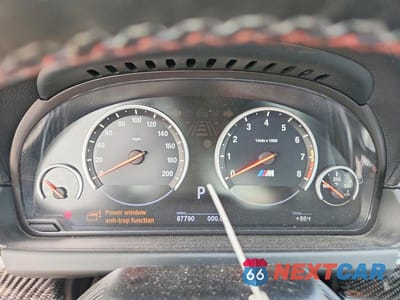 Zdjęcie 9 z 12 samochodu: 2013 BMW M6 VIN:WBSLZ9C58DDZ77943 - miniatura