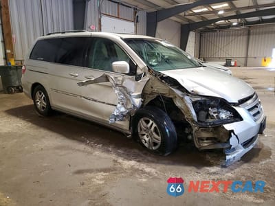 Czwarte zdjęcie samochodu z boku: 2005 HONDA ODYSSEY EXL VIN:5FNRL38775B050761 - miniatura