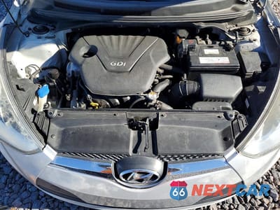 Zdjęcie 11 z 12 samochodu: 2012 HYUNDAI VELOSTER BASE VIN:KMHTC6AD8CU065552 - miniatura