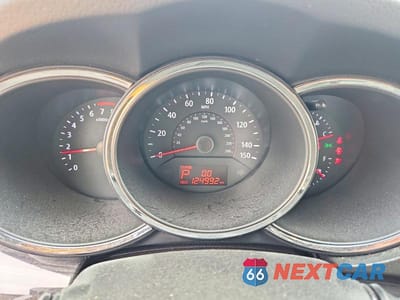 Zdjęcie 9 z 12 samochodu: 2013 KIA SORENTO EX VIN:5XYKUDA26DG319536 - miniatura