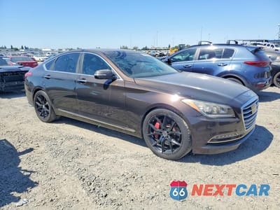 Czwarte zdjęcie samochodu z boku: 2015 HYUNDAI GENESIS 5.0L VIN:KMHGN4JF2FU035680 - miniatura
