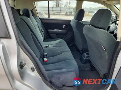 Zdjęcie 10 z 12 samochodu: 2010 NISS VERSA 1.8 S VIN:3N1BC1CP0AL439057 - miniatura