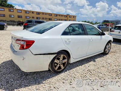 Trzecie zdjęcie samochodu z tyłu: 2014 TOYOTA CAMRY SE VIN:4T1BF1FKXEU344954 - miniatura
