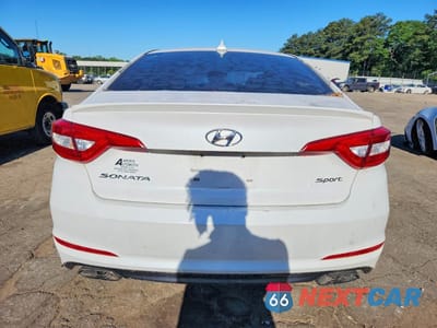 Zdjęcie 6 z 12 samochodu: 2017 HYUNDAI SONATA SPORT VIN:5NPE34AF0HH538381 - miniatura