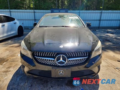 Piąte zdjęcie samochodu w środku: 2015 MERCEDES-BENZ CLA 250 VIN:WDDSJ4EB3FN169616 - miniatura