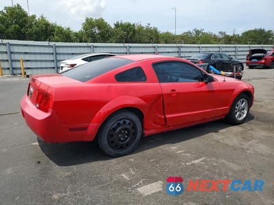 Trzecie zdjęcie samochodu z tyłu: 2007 FORD MUSTANG VIN:1ZVHT80NX75362982 - miniatura