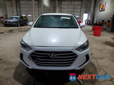 Piąte zdjęcie samochodu w środku: 2018 HYUNDAI ELANTRA SEL VIN:5NPD84LF0JH239103 - miniatura
