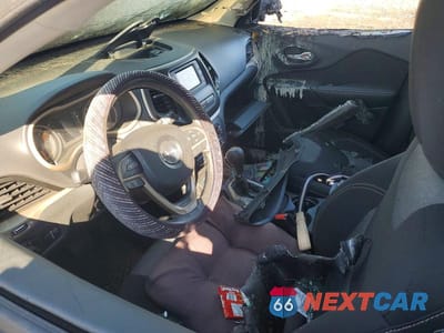 Zdjęcie 7 z 12 samochodu: 2016 JEEP CHEROKEE SPORT VIN:1C4PJLAB5GW200683 - miniatura