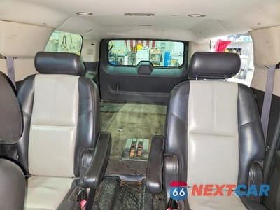 Zdjęcie 10 z 13 samochodu: 2007 CHEVROLET SUBURBAN K1500 VIN:3GNFK16347G303968 - miniatura