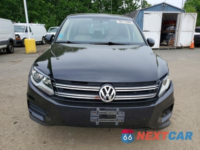 Piąte zdjęcie samochodu w środku: 2014 VOLKSWAGEN TIGUAN S VIN:WVGBV3AX4EW526753 - miniatura