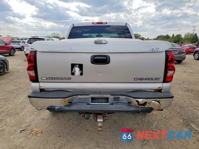 Zdjęcie 6 z 12 samochodu: 2005 CHEVROLET SILVERADO K1500 VIN:2GCEK13T651160245 - miniatura