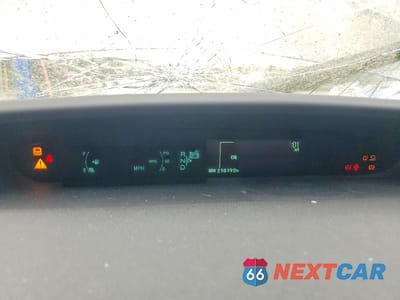Zdjęcie 9 z 12 samochodu: 2011 TOYOTA PRIUS THREE VIN:JTDKN3DU8B1421454 - miniatura
