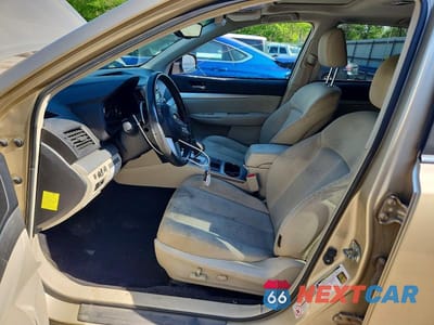 Zdjęcie 7 z 14 samochodu: 2010 SUBARU OUTBACK 2.5I PREMIUM VIN:4S4BRBGC7A3353860 - miniatura