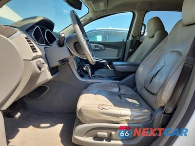 Zdjęcie 7 z 13 samochodu: 2011 CHEVROLET TRAVERSE LT VIN:1GNKVJED5BJ331060 - miniatura