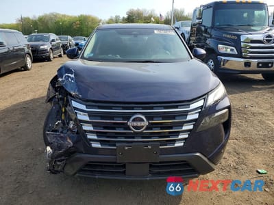Piąte zdjęcie samochodu w środku: 2026 NISSAN ROGUE SV VIN:5N1BT3BB6TC681540 - miniatura