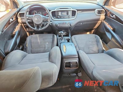 Zdjęcie 8 z 13 samochodu: 2018 KIA SORENTO L VIN:5XYPG4A33JG351314 - miniatura