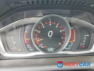 Zdjęcie 9 z 12 samochodu: 2016 VOLVO XC60 T5 PREMIER VIN:YV4612RK8G2820961 - miniatura