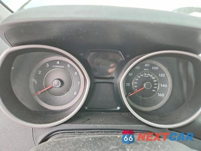 Zdjęcie 9 z 12 samochodu: 2012 HYUNDAI ELANTRA LIMITED VIN:KMHDH4AE1CU265773 - miniatura