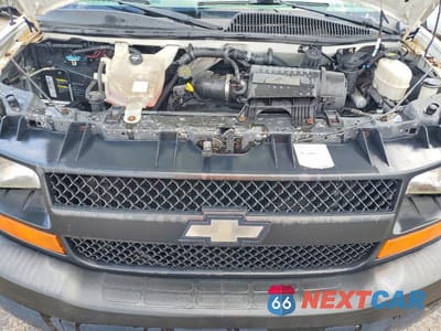 Zdjęcie 11 z 12 samochodu: 2010 CHEVROLET EXPRESS 1500 CARGO DELIVERY VAN VIN:1GCUGADX8A1171259 - miniatura