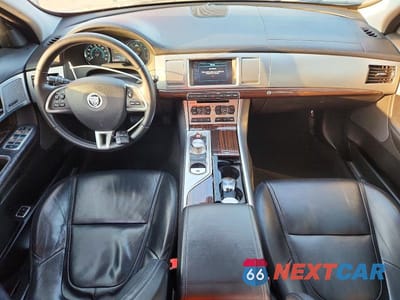 Zdjęcie 8 z 12 samochodu: 2013 JAGUAR XF VIN:SAJWJ0EF4D8S92278 - miniatura
