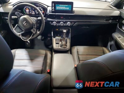 Zdjęcie 8 z 13 samochodu: 2025 HONDA CR-V SPORT TOURING VIN:7FARS6H91SE088640 - miniatura