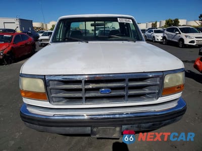 Piąte zdjęcie samochodu w środku: 1995 FORD F150 VIN:1FTEX15N0SKA64929 - miniatura