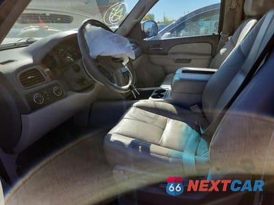 Zdjęcie 7 z 13 samochodu: 2013 GMC YUKON XL K1500 SLT VIN:1GKS2KE7XDR303782 - miniatura