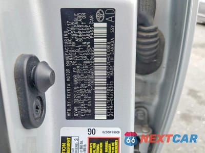 Zdjęcie 12 z 12 samochodu: 2018 TOYOTA COROLLA LE VIN:2T1BURHE0JC020905 - miniatura